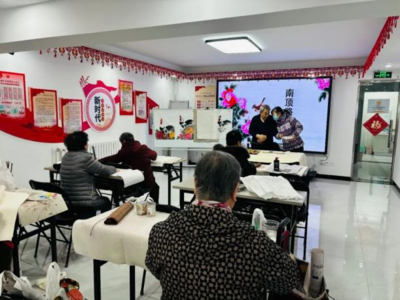 南頂路社區(qū)書法繪畫班正式復課，提供專業(yè)教育咨詢服務